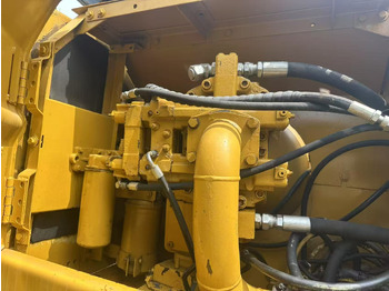 Гусеничный экскаватор CAT 330BL: фото 2