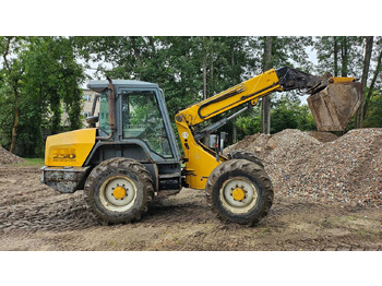 Телескопический фронтальный погрузчик JCB