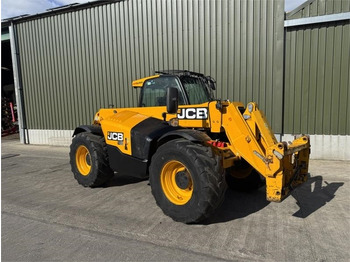Телескопический погрузчик JCB