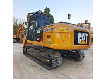 Гусеничный экскаватор CATERPILLAR 320D