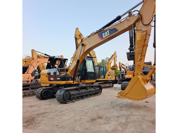 Гусеничный экскаватор CATERPILLAR 320D2