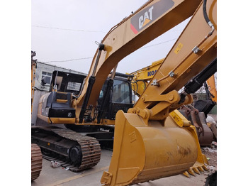 Гусеничный экскаватор CAT 330 D: фото 2 Гусеничный экскаватор CAT 330 D: фото 2