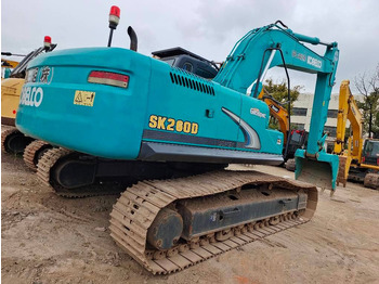 Гусеничный экскаватор KOBELCO