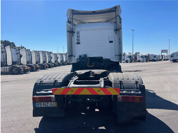 Тягач Scania R420: фото 5