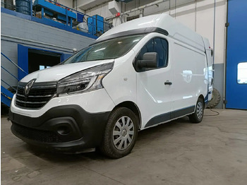 Цельнометаллический фургон RENAULT Trafic