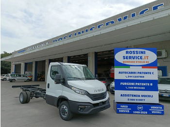 Лёгкий коммерческий автомобиль IVECO Daily 35c18
