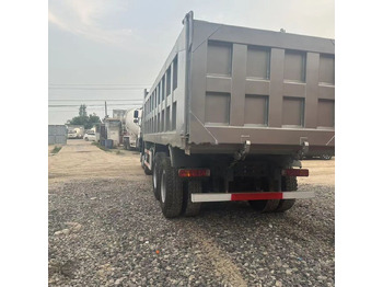 Самосвал Howo 371: фото 5