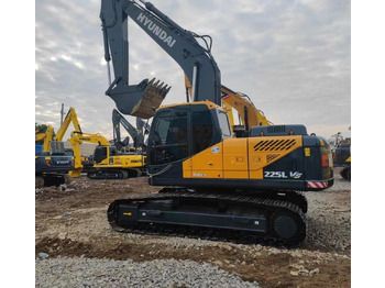 Гусеничный экскаватор Hyundai R225: фото 5 Гусеничный экскаватор Hyundai R225: фото 5