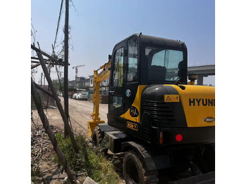 Колёсный экскаватор HYUNDAI