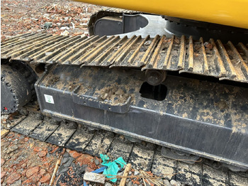 Гусеничный экскаватор Komatsu PC220-8: фото 2 Гусеничный экскаватор Komatsu PC220-8: фото 2