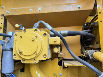 Гусеничный экскаватор CATERPILLAR 320GC: фото 4 Гусеничный экскаватор CATERPILLAR 320GC: фото 4