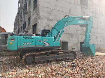 Гусеничный экскаватор KOBELCO