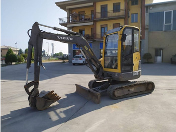 Мини-экскаватор VOLVO