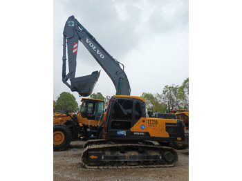 Гусеничный экскаватор VOLVO EC210