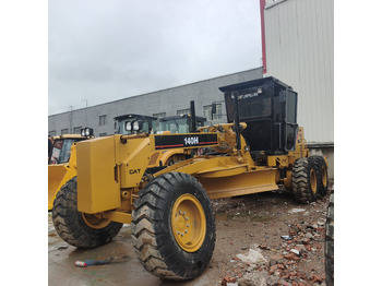 Грейдер CATERPILLAR 140H