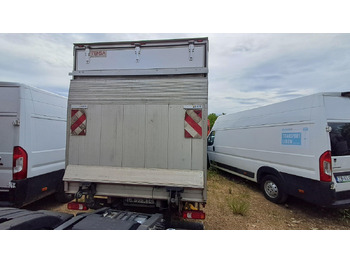 Грузовик с закрытым кузовом IVECO DAILY KONTENER Z WINDĄ: фото 4