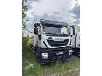Грузовик с закрытым кузовом IVECO Stralis