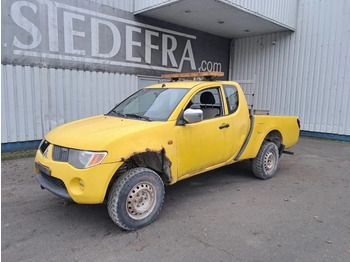 Легковой автомобиль MITSUBISHI L200