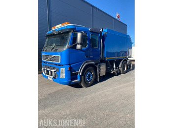 Подметально-уборочная машина VOLVO FM 300