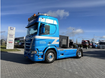 Тягач SCANIA R 450