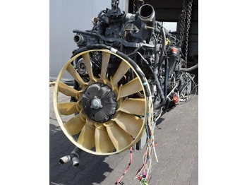 : фото в шапке страницы