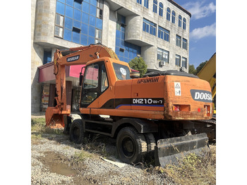 Колёсный экскаватор DOOSAN DH210W-7