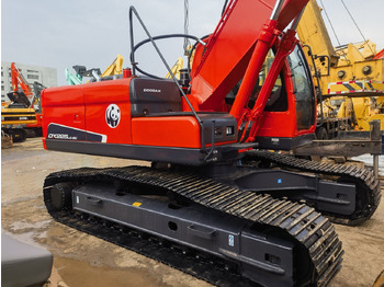 Гусеничный экскаватор DOOSAN DX225