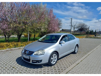 Легковой автомобиль VOLKSWAGEN