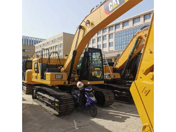 Гусеничный экскаватор CATERPILLAR 320GC