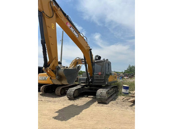 Гусеничный экскаватор XCMG XE215DA