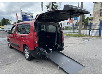 Легковой автомобиль OPEL