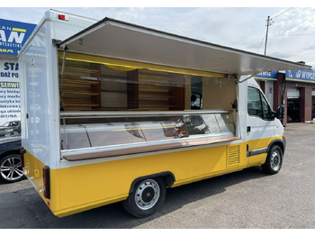 Торговый грузовик RENAULT Master