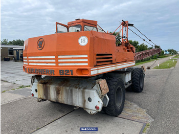 Кран LIEBHERR