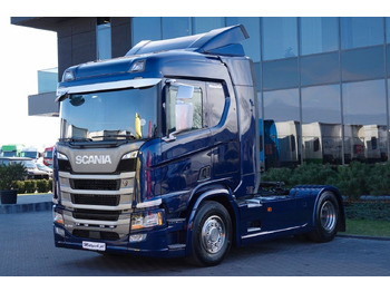 Тягач SCANIA R 450
