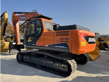 Гусеничный экскаватор DOOSAN DX225LCA