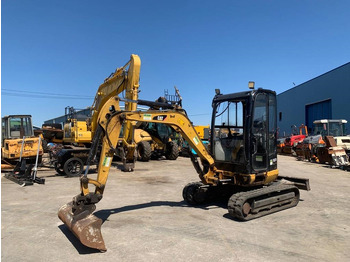 Мини-экскаватор CATERPILLAR 302.7DCR