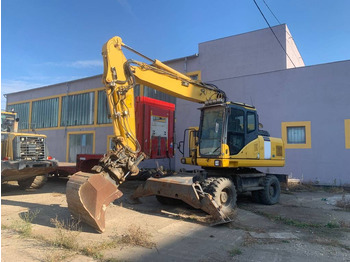 Колёсный экскаватор KOMATSU PW180