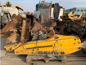 Стрела KOMATSU