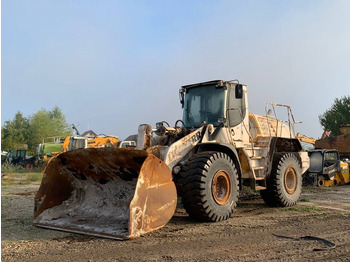 Колёсный погрузчик LIEBHERR L 566