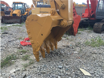 Гусеничный экскаватор CATERPILLAR 325D