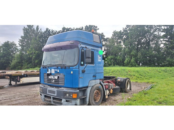 Тягач MAN 19.414