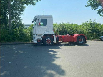 Тягач MERCEDES-BENZ