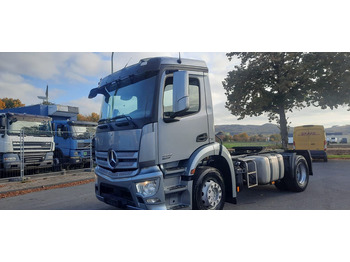 Тягач MERCEDES-BENZ Actros 1832