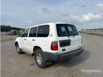Внедорожник TOYOTA Land Cruiser