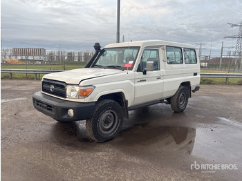 Внедорожник TOYOTA Land Cruiser