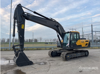 Гусеничный экскаватор VOLVO EC220D