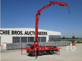 Автобетононасос Iveco TRAKKER 440 8X4 W/Cifa K40Xrz: фото 1