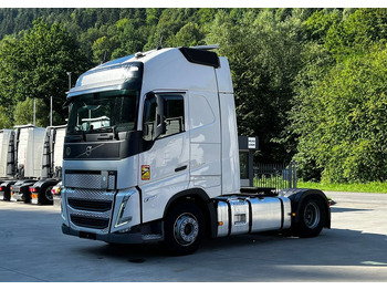 Тягач VOLVO FH 500
