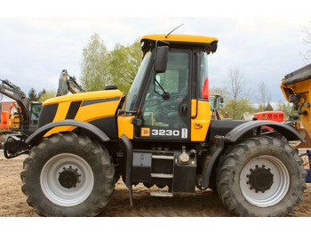 Трактор JCB