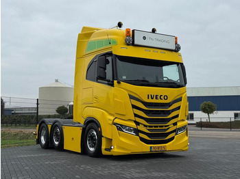 Тягач IVECO